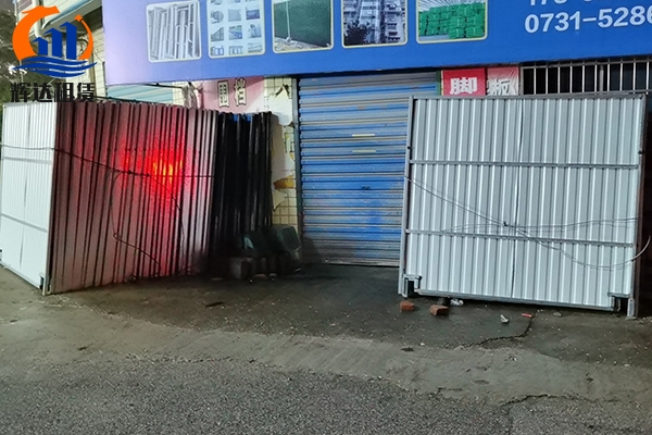 全板圍擋租賃施工現(xiàn)場