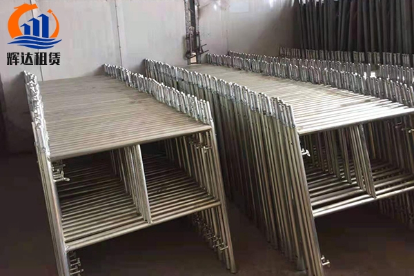 腳手架租賃施工現(xiàn)場(chǎng)